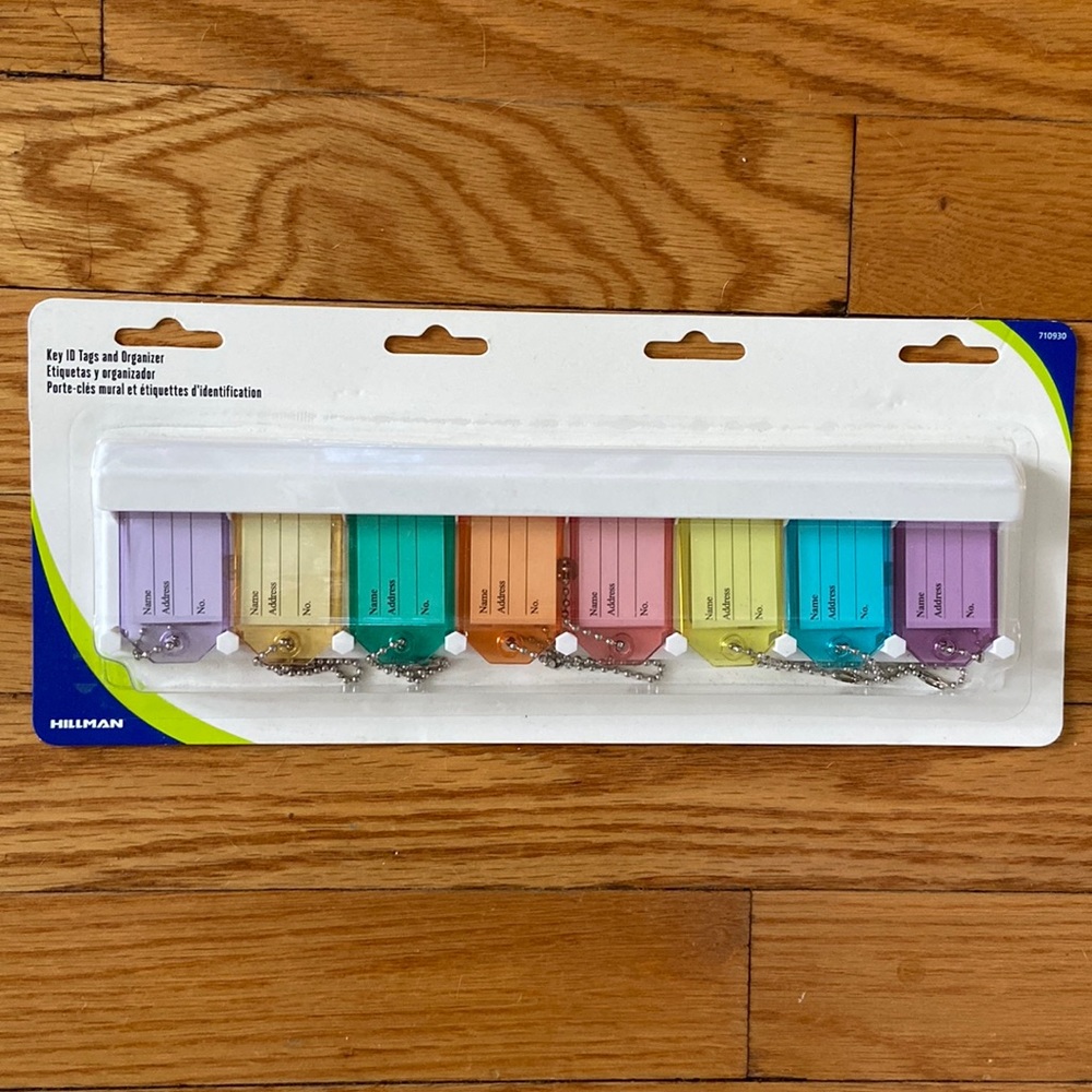 Hillman NWT 10 Key Tags and Organizer